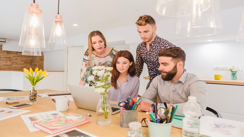 Decoratoradvice .com About Us