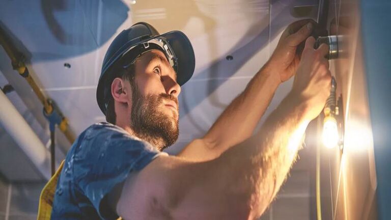 Reasons To Hire a Professional Plumber in Dallas for Your Home